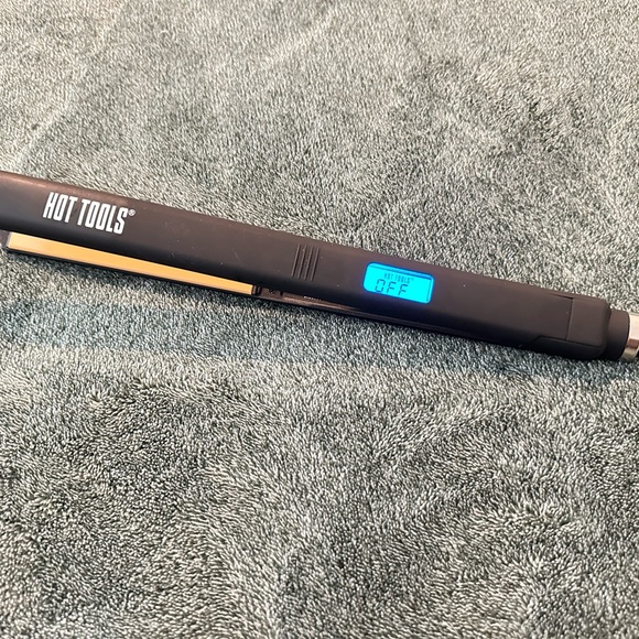 Hot Tools Black and Gold Ceramic 1” XL Flat Iron Hair Straightener with Comb - Picture 2 of 5